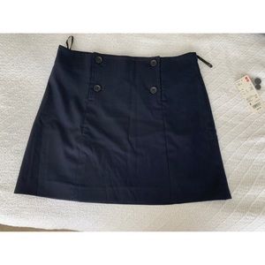 Uniqlo Navy Skirt size 4 never worn NWT